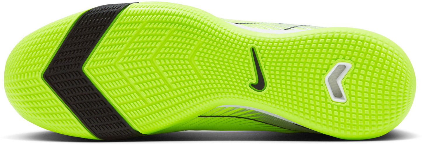 Nike Mercurial Vapor 16 Academy IC Low Top Soccer Shoes