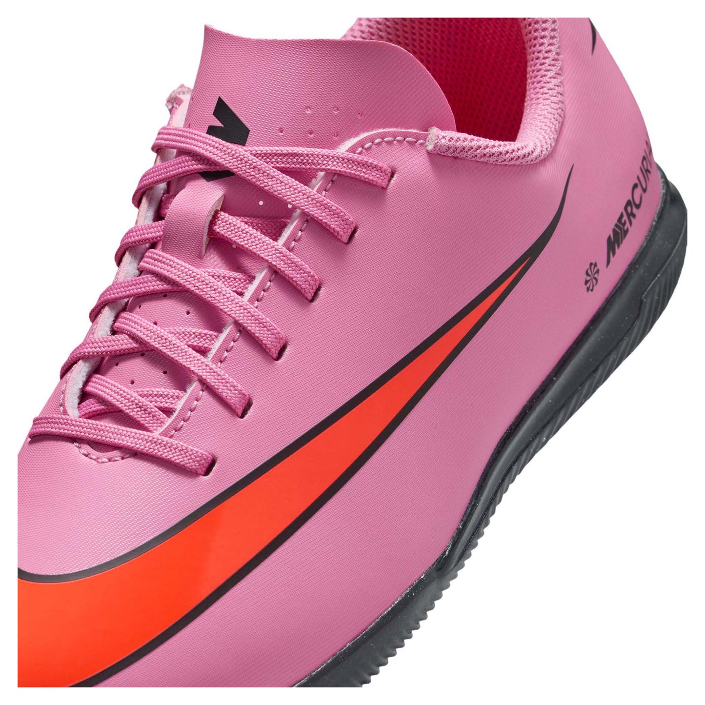 Jr. Mercurial Vapor 16 Club Low Top Indoor Junior's Football Boots