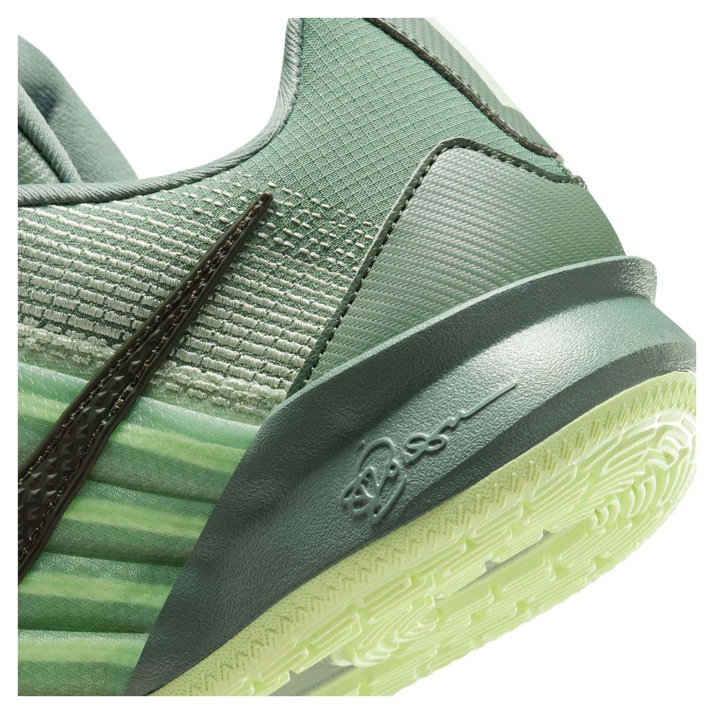 Sabrina 3 Unisex Basketball Shoes