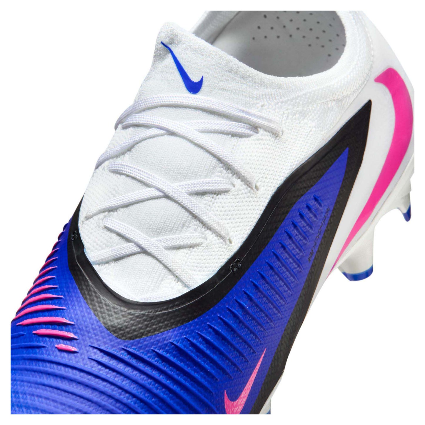 Phantom 6 Pro Firm Ground Low Top Men's Football Boots