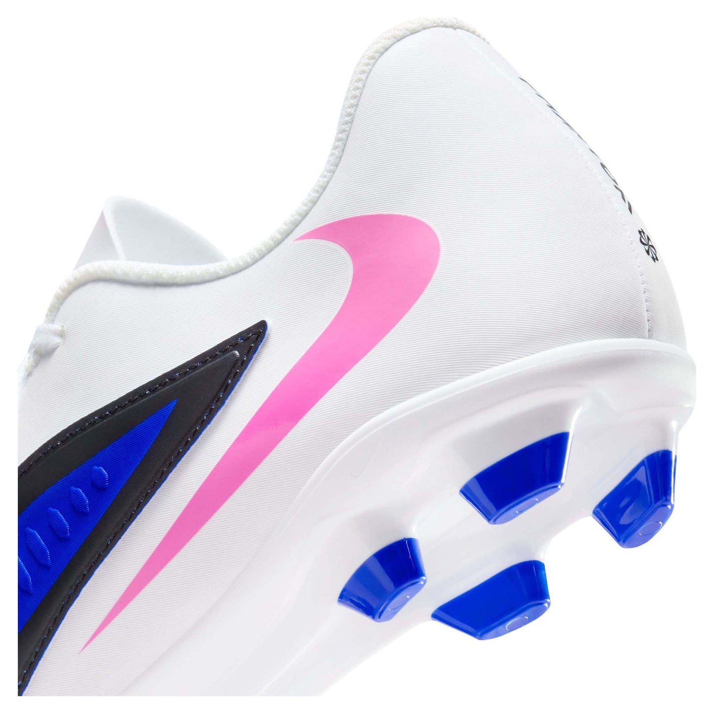 Phantom 6 Low Club Multi Ground Men's Football Boots