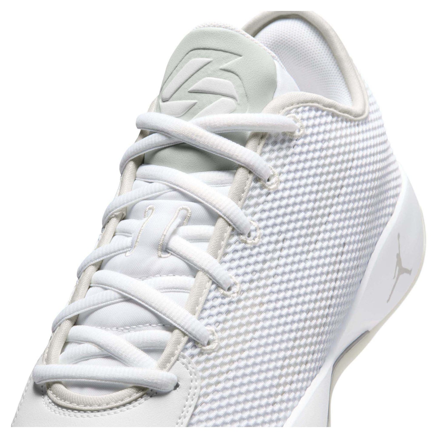 Luka 77 Men's Basketball Shoes