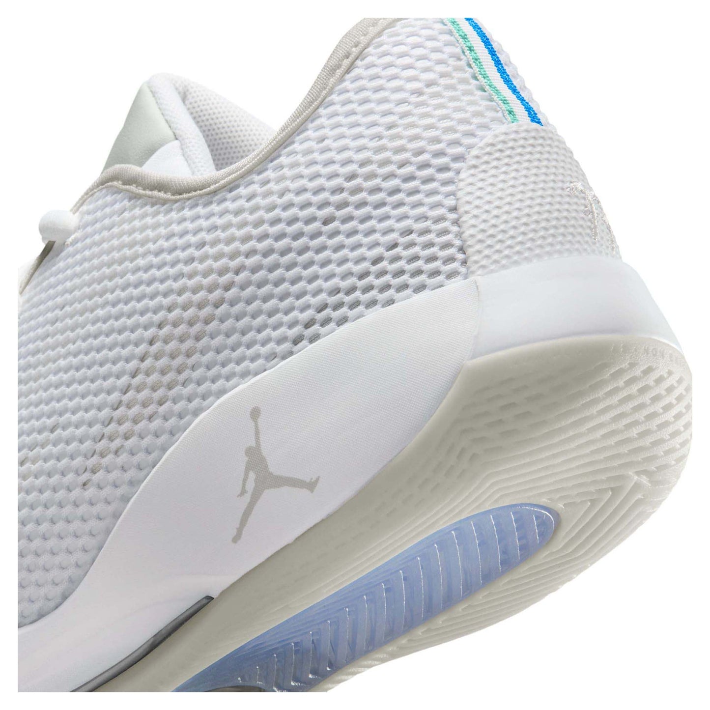 Luka 77 Men's Basketball Shoes