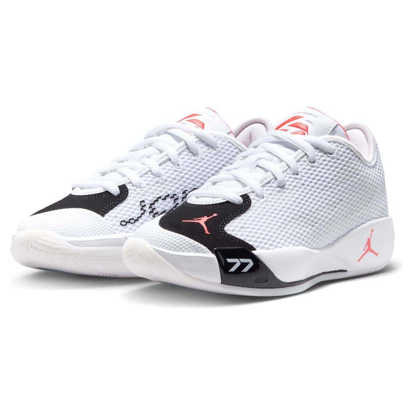 Luka Doncic 77 Junior's Basketball Shoes