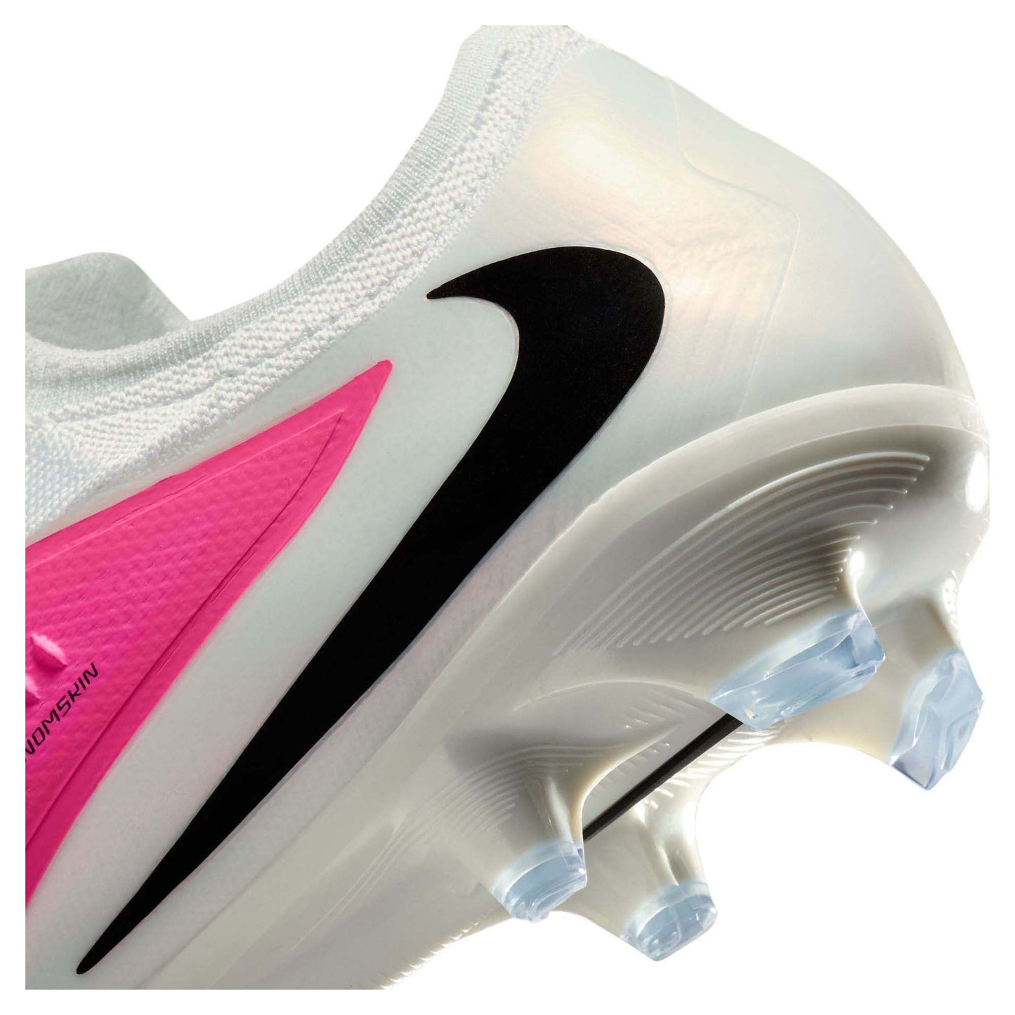 Phantom 6 Pro Firm Ground Low-Top Men's Football Boots